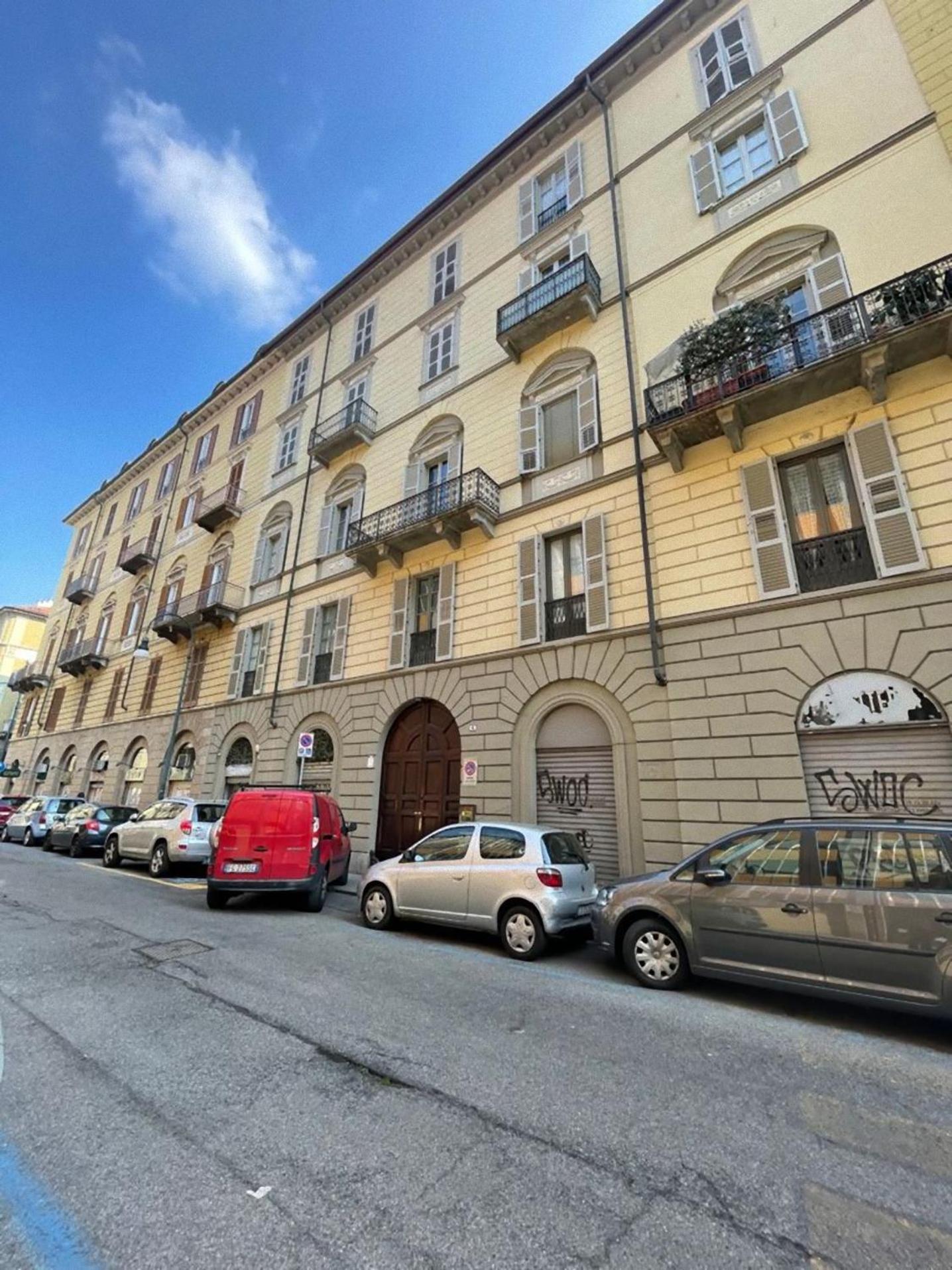 Centrale Appartamento Su Due Livelli "3" Turin Exteriör bild